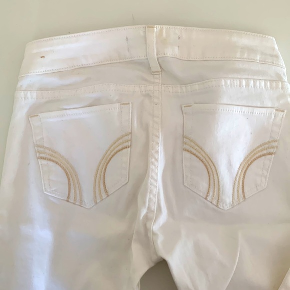 HOLLISTER HIGH-RISE WHITE SUPER SKINNY JEANS - Picture 4 of 5